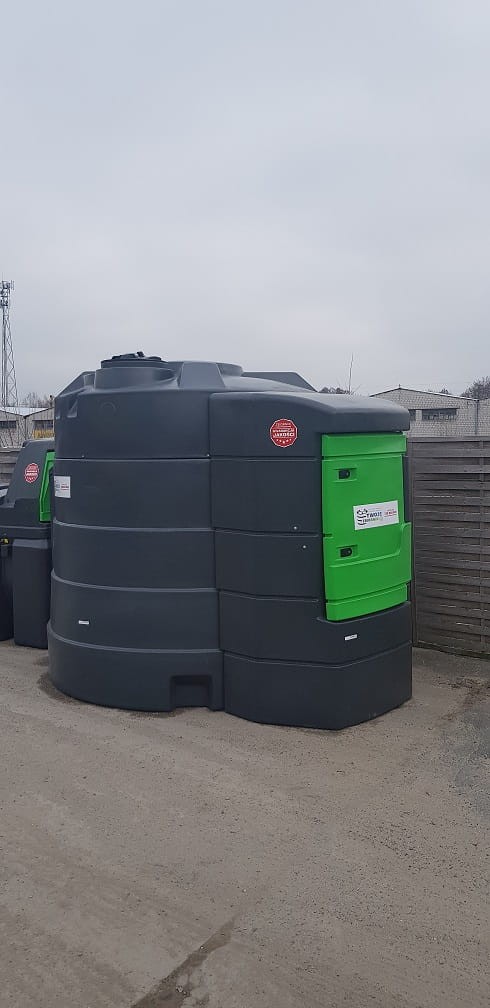 Zbiornik dwupłaszczowy Kingspan 5000l Titan Standard - duża szafa - obrazek 4