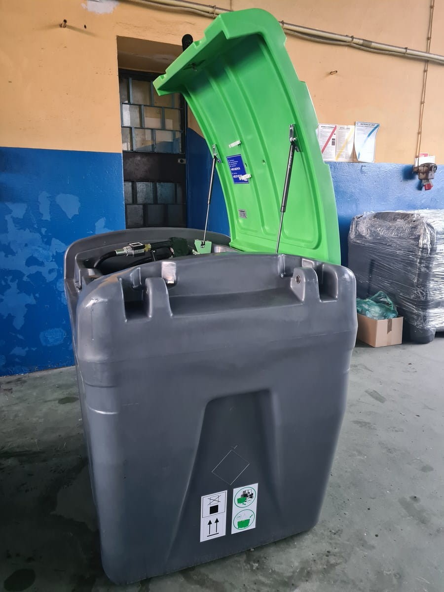 Zbiornik mobilny 900L Truckmaster, pompa 12V, licznik K24 wersja LUX - obrazek 4
